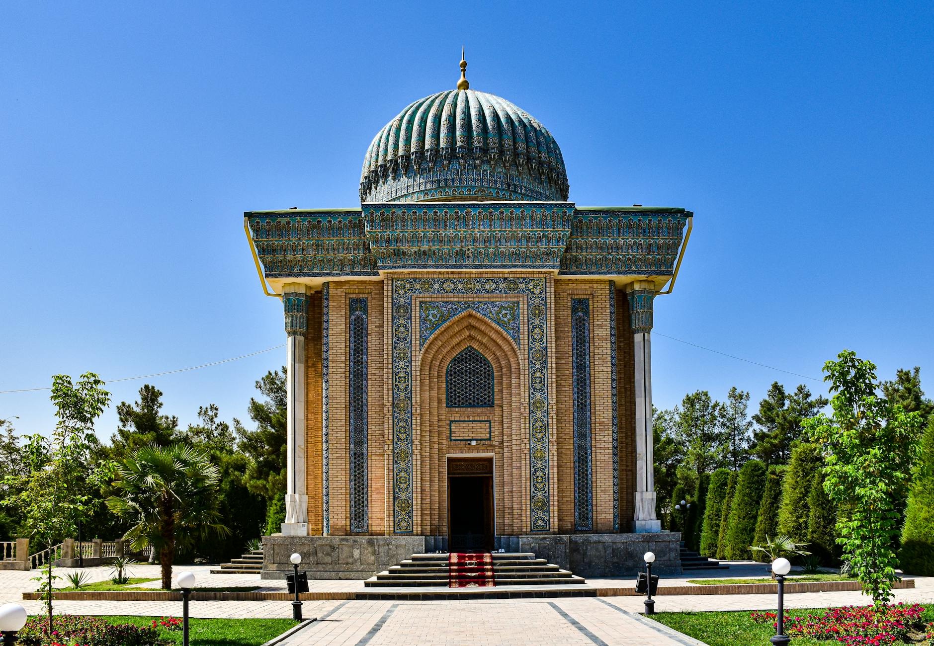 mausoleum of imam al matrudiy in samarkand uzbekistan